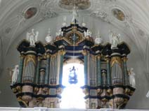 Die Orgel erklingt zur höheren Ehre Gottes.